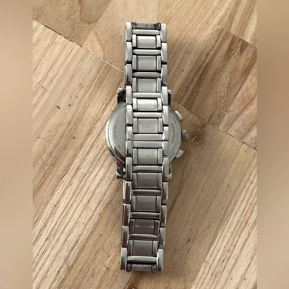 Bulova Diamond Chronograph Ladies Watch Mother of Pearl Dial Stainless Bracelet